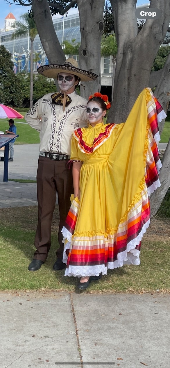 Mexican folk dancers performing